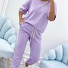 Conjunto casual para mujer con top y pantalón lisos, cómodo y con estilo