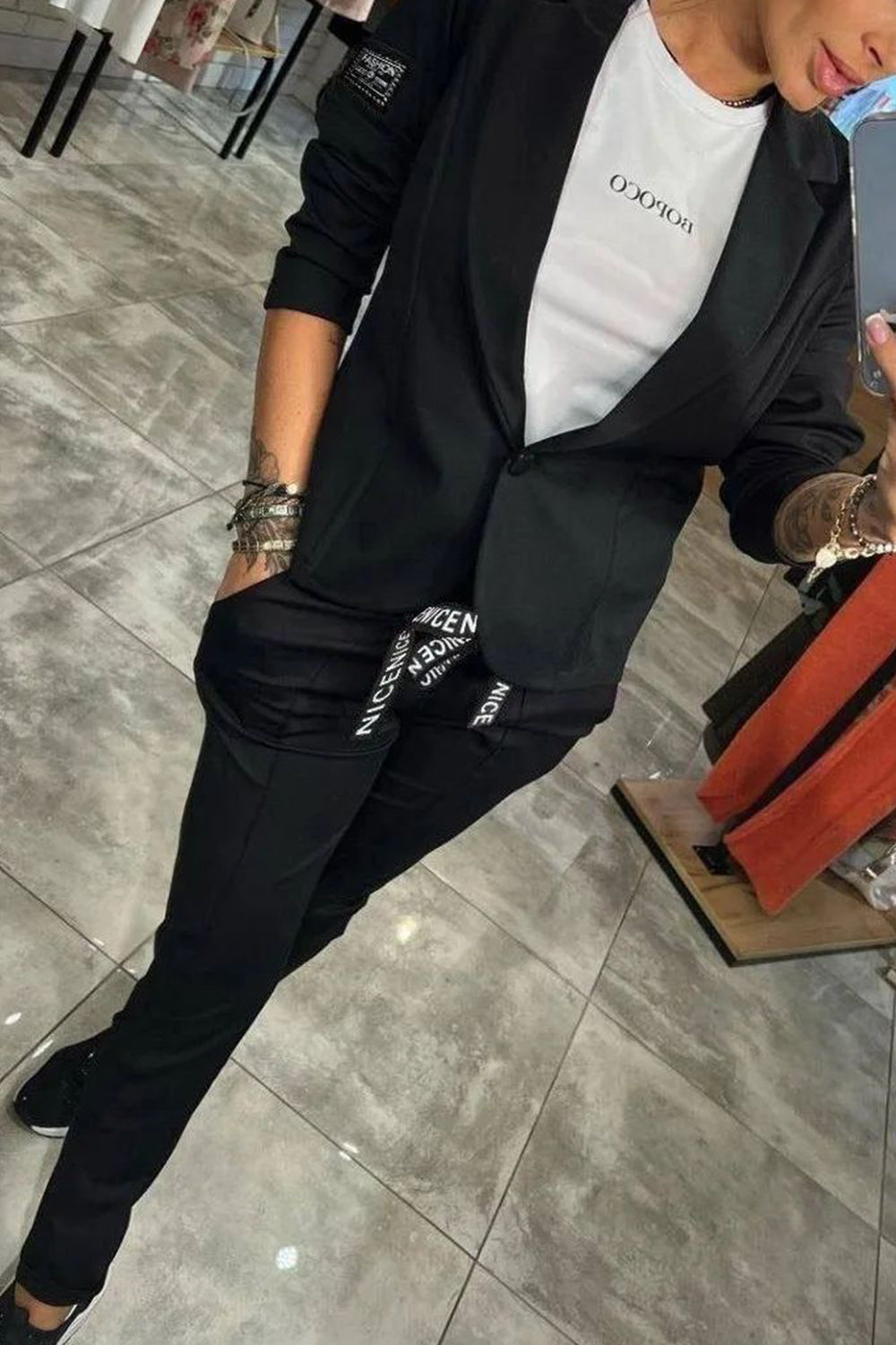 Conjunto de dos piezas para mujer