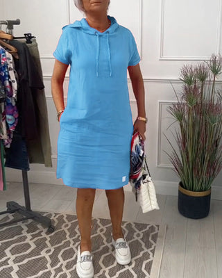 Nyla | Vestido casual de manga corta suave y cómodo con capucha