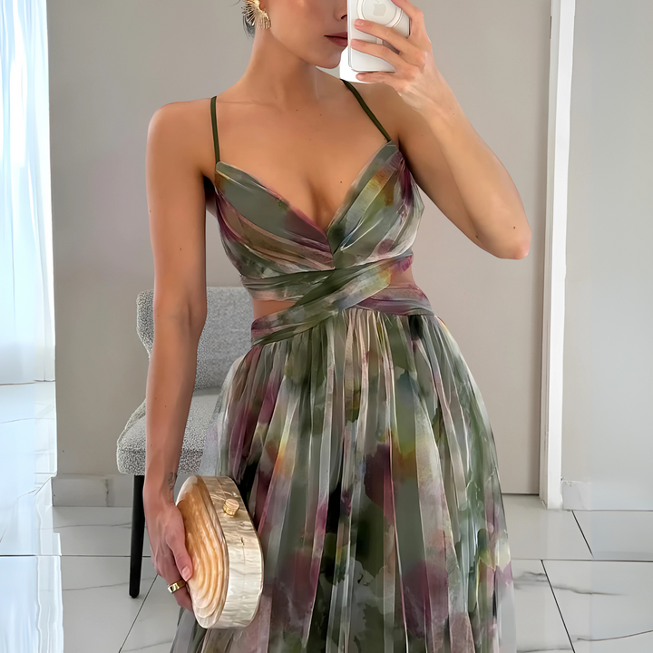 Maxi vestido con estructura en capas y espalda descubierta