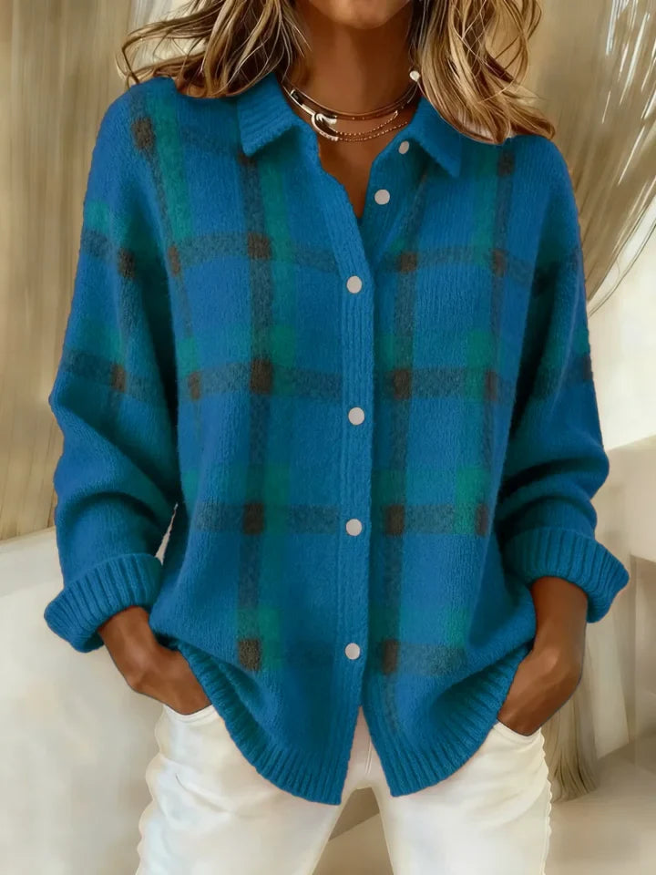 Victoria | Suéter Retro a Cuadros con Detalle de Contraste para un Look Casual