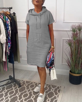 Nyla | Vestido casual de manga corta suave y cómodo con capucha
