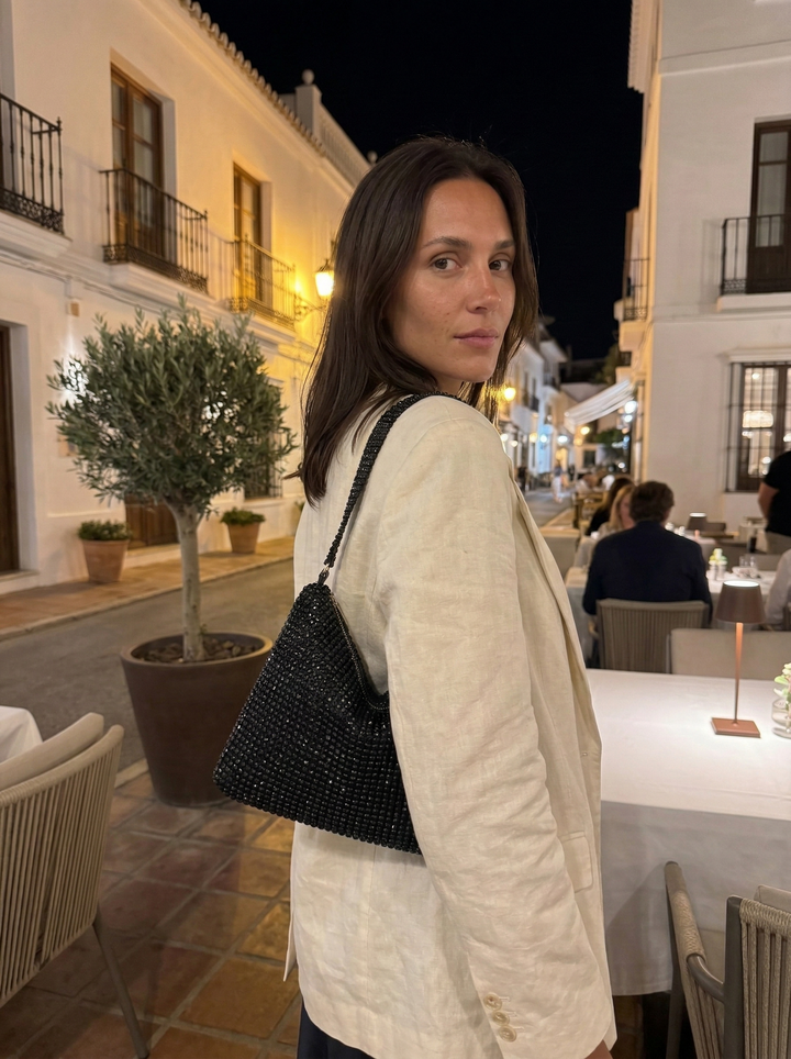 Aquí tienes algunas opciones:

- Bárbara | Bolso de fiesta elegante
- Bárbara – Bolso de fiesta para mujer
- Bárbara | Bolso elegante para eventos
- Bárbara | Bolso de mano de fiesta
- Bárbara | Cartera de fiesta elegante
- Bárbara | Clutch de fiesta eleg