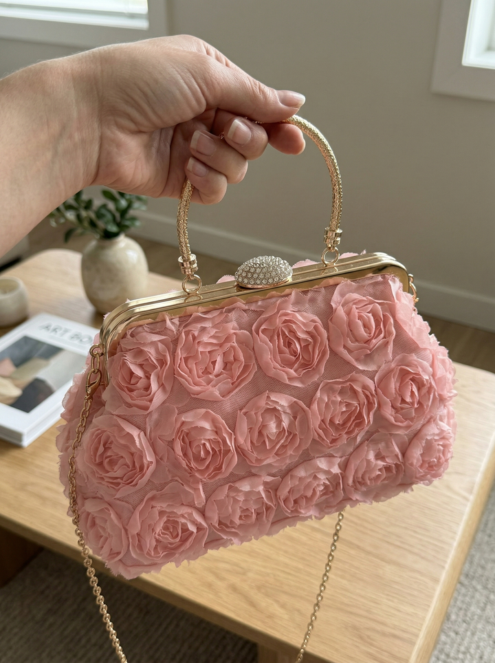 Aquí tienes algunas opciones:

- Flora | Bolso de Mano Elegante
- Flora – Bolso de Mano Elegante
- Bolso de Mano Elegante Flora
- Flora | Elegante Bolso de Mano
- Flora | Bolso de Mano, Estilo Elegante
