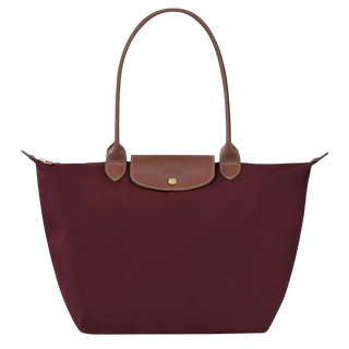 Here are some rewritten options:
- Amaia | Tote grande y versátil
- Amaia | Bolso tote de gran capacidad
- Amaia | Tote amplio y funcional
- Amaia | Bolso tote XL versátil
- Amaia | Tote shopper grande y versátil
- Amaia | Bolso tote amplio para uso diari