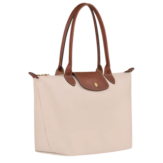 Here are some rewritten options:
- Amaia | Tote grande y versátil
- Amaia | Bolso tote de gran capacidad
- Amaia | Tote amplio y funcional
- Amaia | Bolso tote XL versátil
- Amaia | Tote shopper grande y versátil
- Amaia | Bolso tote amplio para uso diari
