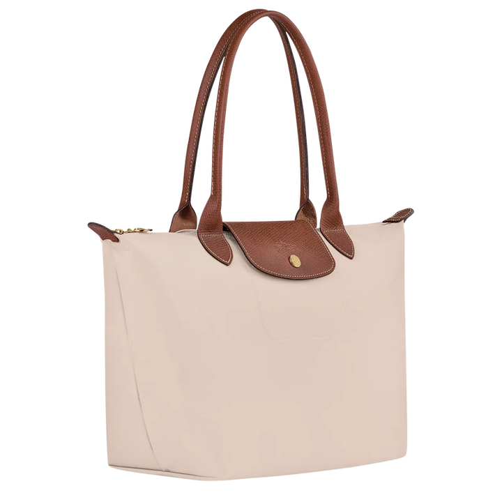 Here are some rewritten options:
- Amaia | Tote grande y versátil
- Amaia | Bolso tote de gran capacidad
- Amaia | Tote amplio y funcional
- Amaia | Bolso tote XL versátil
- Amaia | Tote shopper grande y versátil
- Amaia | Bolso tote amplio para uso diari
