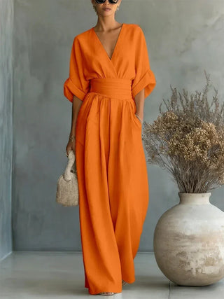 Mono elegante con escote en V y cintura alta