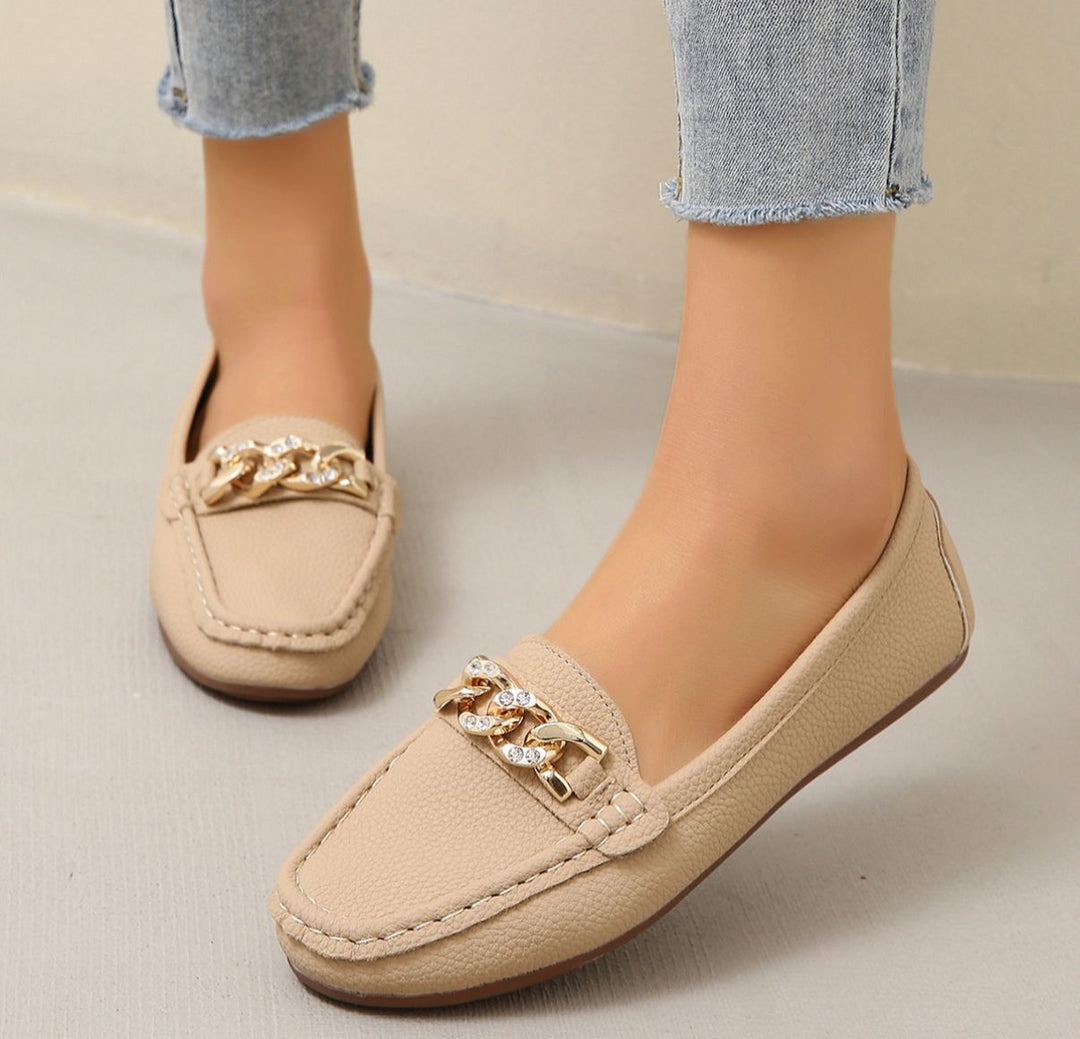 EDEN | Mocasines Planos con Hebilla de Diamantes