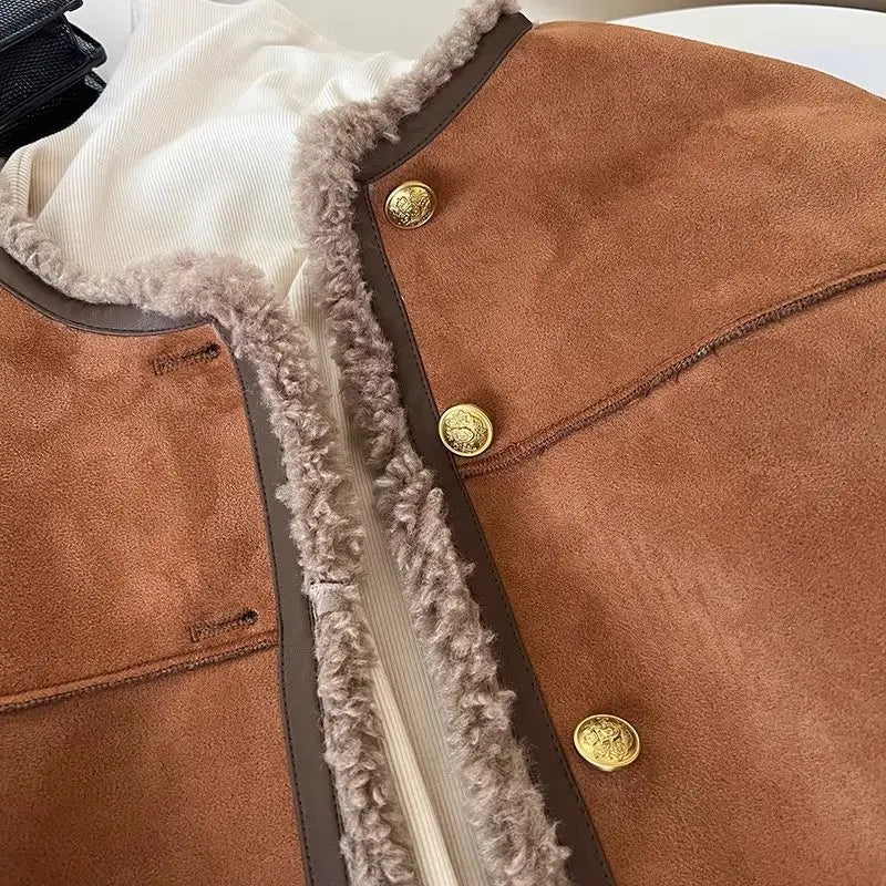 Chaqueta corta de piel sintética para mujer