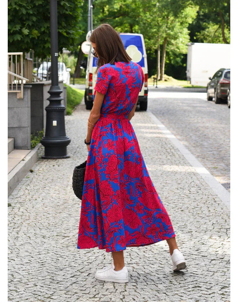 Julia - Vestido elegante con escote en forma de corazón y corte modelador que realza la silueta