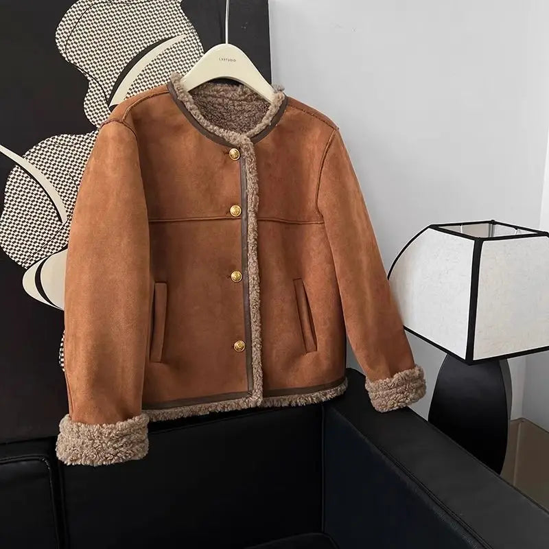 Chaqueta corta de piel sintética para mujer