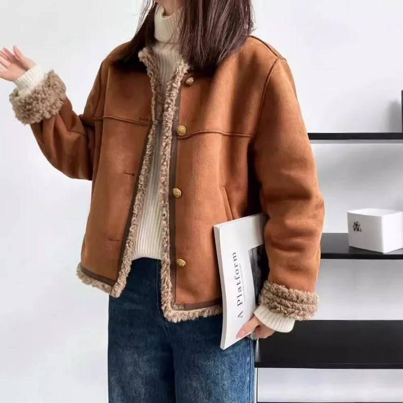 Chaqueta corta de piel sintética para mujer