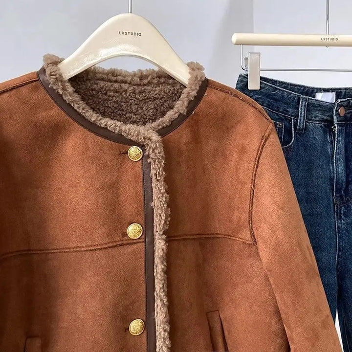 Chaqueta corta de piel sintética para mujer