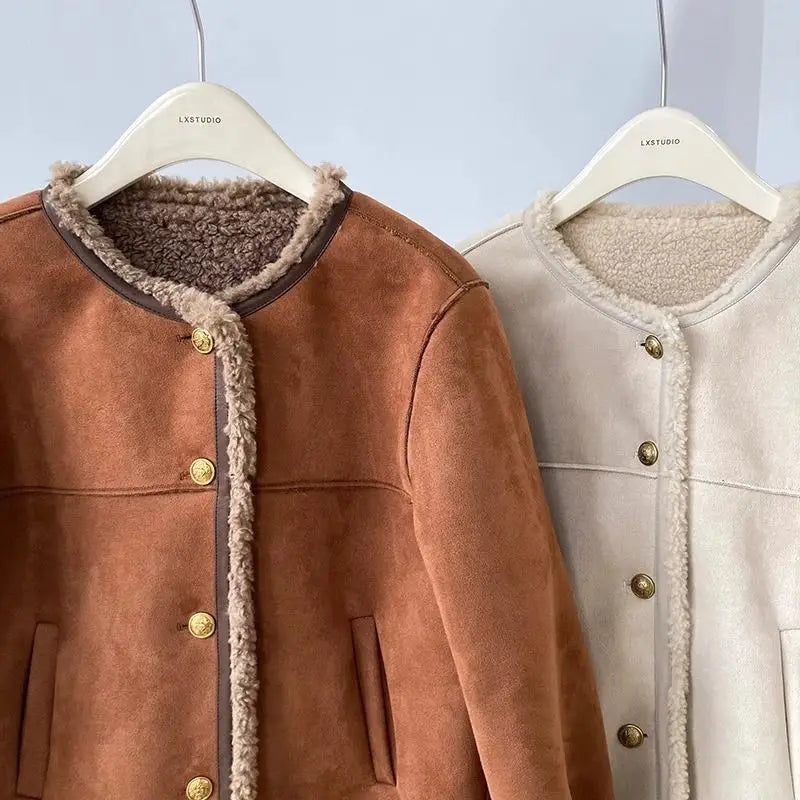 Chaqueta corta de piel sintética para mujer