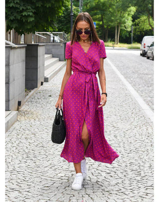 Julia - Vestido elegante con escote en forma de corazón y corte modelador que realza la silueta