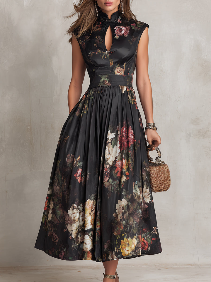 Vestido midi de satén plisado negro con escote tipo ojo de cerradura y estampado floral