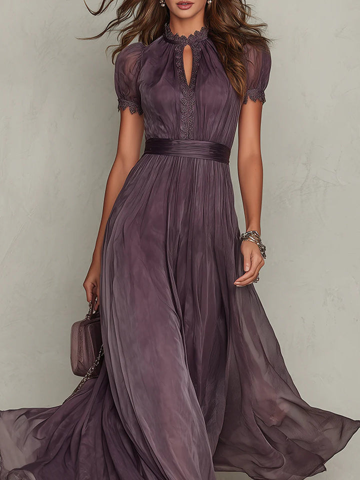 Flavia • Vestido largo morado con escote en forma de llave, borde de encaje de chiffon