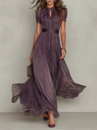 Flavia • Vestido largo morado con escote en forma de llave, borde de encaje de chiffon