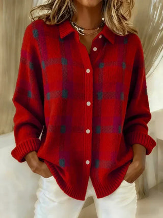 Victoria | Suéter Retro a Cuadros con Detalle de Contraste para un Look Casual