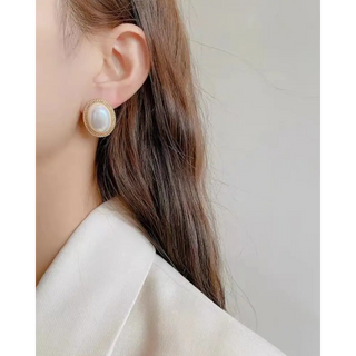 Pendientes de Perla Ovalada | Aurelia