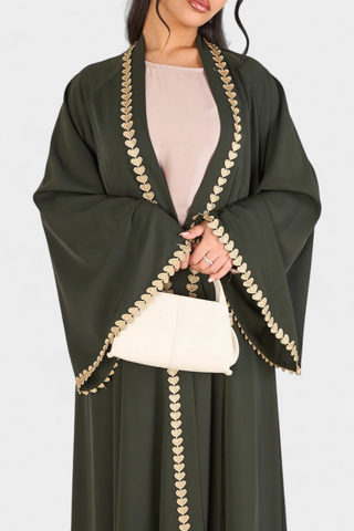 Ginebra Abaya Fluida con Bordado Dorado