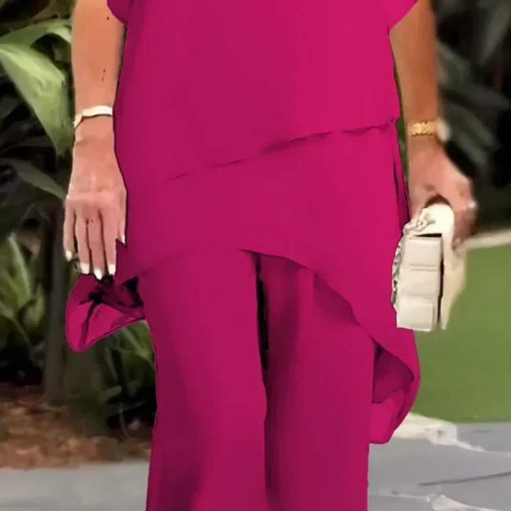 Conjunto compuesto por un top irregular fascinante y pantalones de pierna ancha
