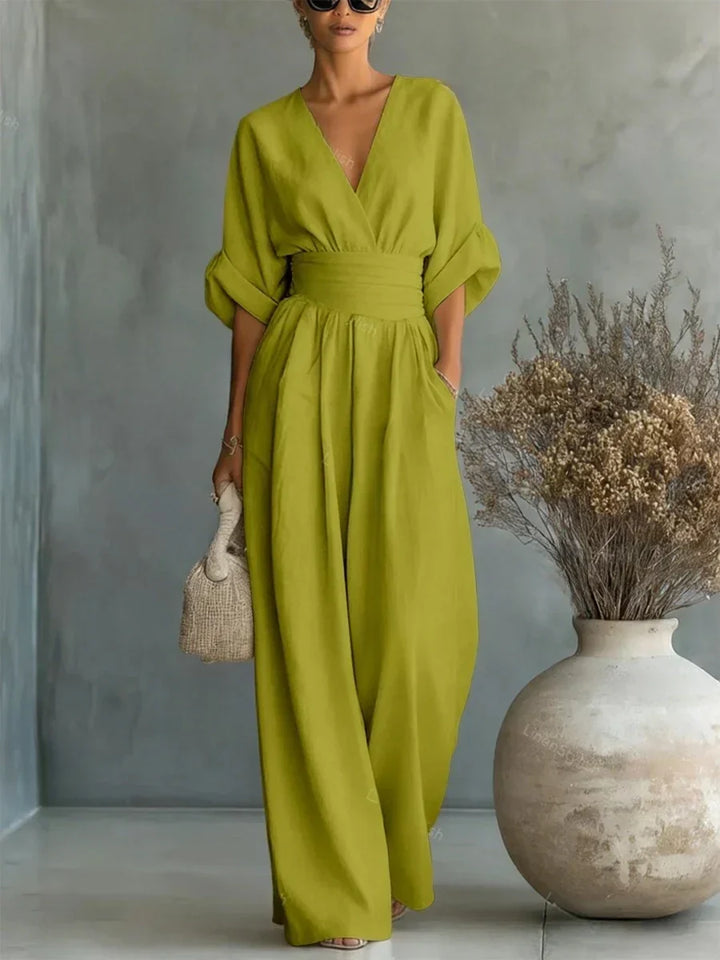 Mono elegante con escote en V y cintura alta